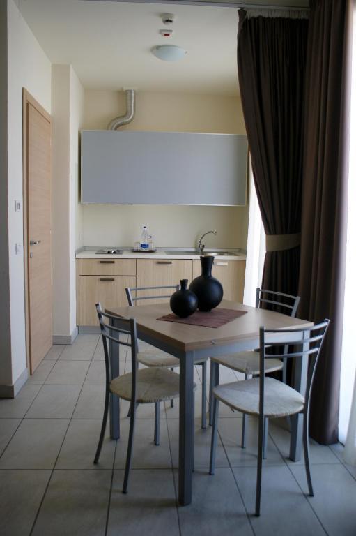 Residence Belmare Rimini Cameră foto